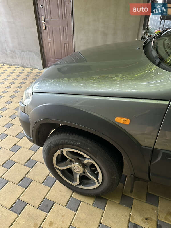 Позашляховик / Кросовер Chevrolet Niva 2010 в Запоріжжі