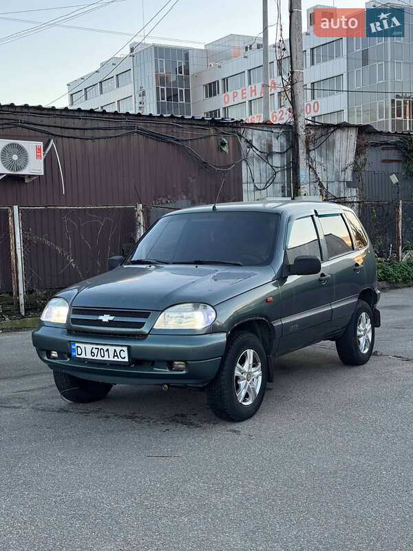 Позашляховик / Кросовер Chevrolet Niva 2008 в Києві