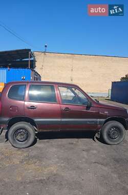 Внедорожник / Кроссовер Chevrolet Niva 2004 в 