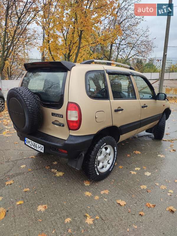 Внедорожник / Кроссовер Chevrolet Niva 2004 в Южноукраинске фото 4 Внедорожник / Кроссовер Chevrolet Niva 2004 в Южноукраинске