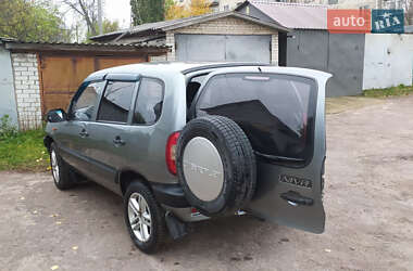 Позашляховик / Кросовер Chevrolet Niva 2006 в  фото 7 Позашляховик / Кросовер Chevrolet Niva 2006 в