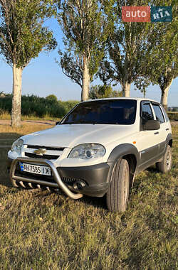 Позашляховик / Кросовер Chevrolet Niva 2009 в Слов'янську