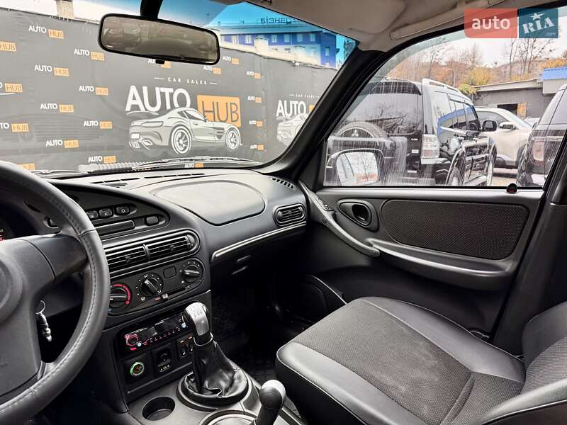 Внедорожник / Кроссовер Chevrolet Niva 2010 в Харькове фото 12 Внедорожник / Кроссовер Chevrolet Niva 2010 в Харькове