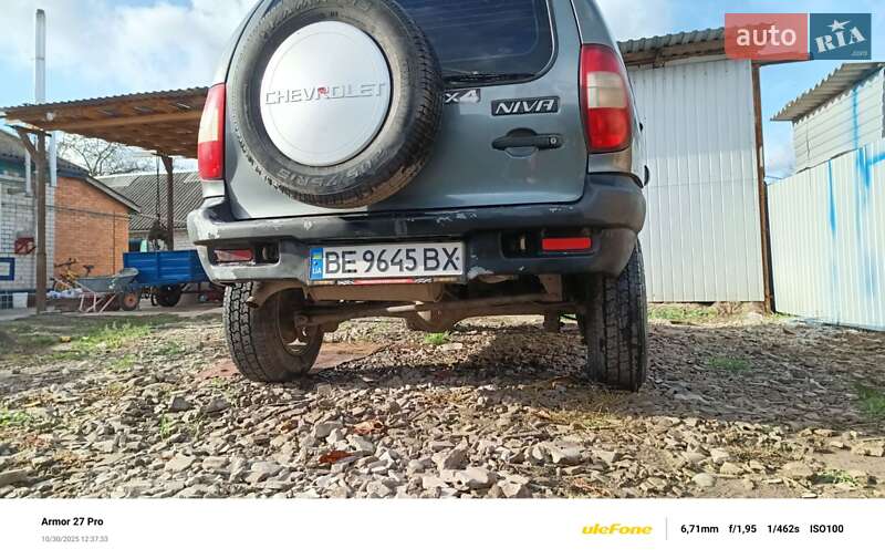 Позашляховик / Кросовер Chevrolet Niva 2004 в Миргороді