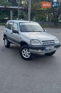 Позашляховик / Кросовер Chevrolet Niva 2005 в Черкасах