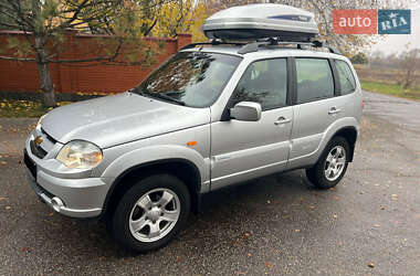 Позашляховик / Кросовер Chevrolet Niva 2011 в Дніпрі