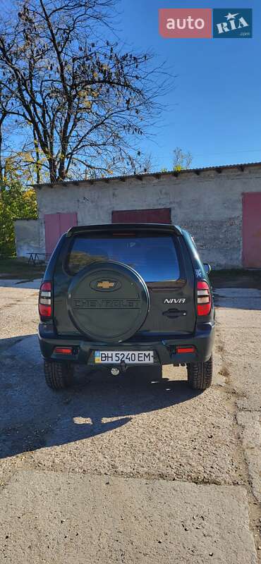 Позашляховик / Кросовер Chevrolet Niva 2004 в Болграді