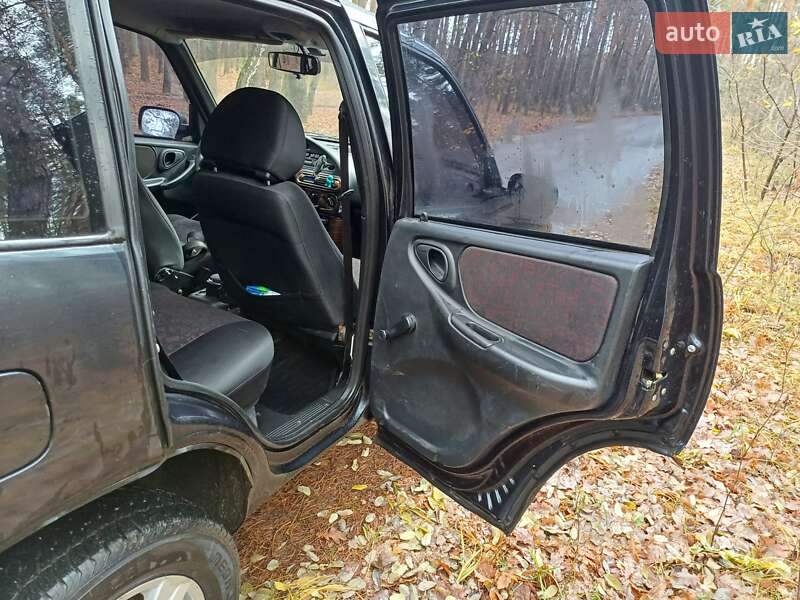 Внедорожник / Кроссовер Chevrolet Niva 2006 в Киеве