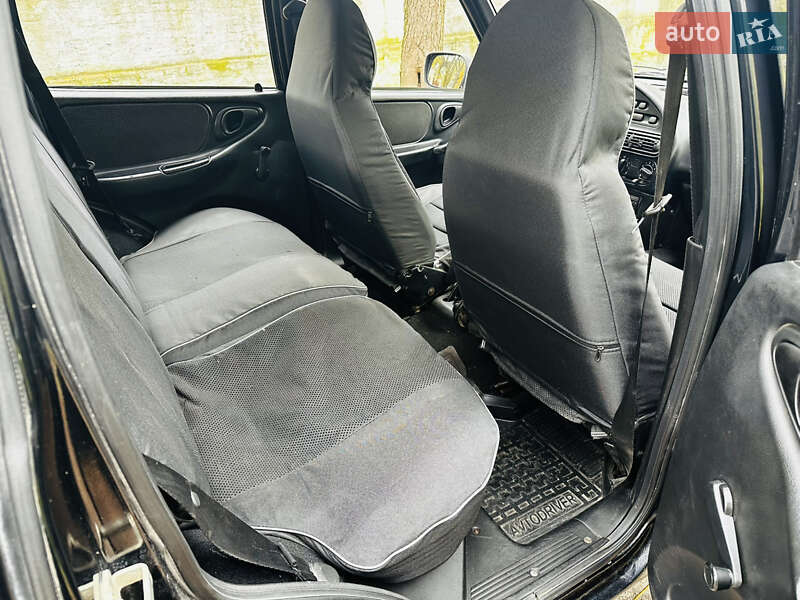 Внедорожник / Кроссовер Chevrolet Niva 2007 в Виннице фото 13 Внедорожник / Кроссовер Chevrolet Niva 2007 в Виннице