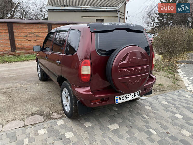 Внедорожник / Кроссовер Chevrolet Niva 2015 в Харькове