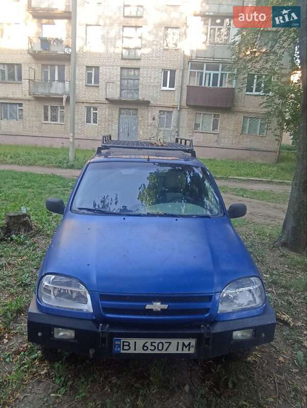 Внедорожник / Кроссовер Chevrolet Niva 2006 в Харькове