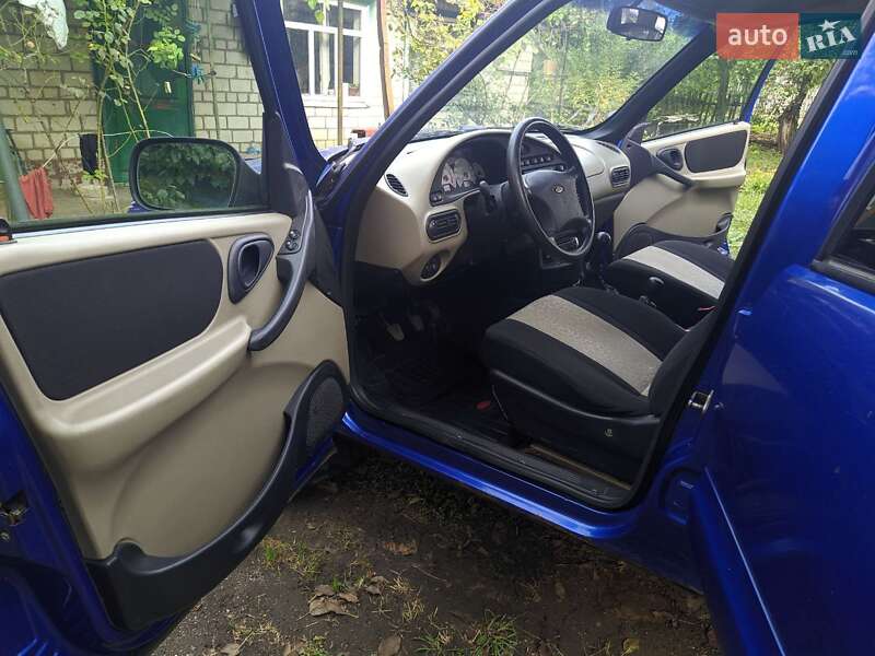 Внедорожник / Кроссовер Chevrolet Niva 2006 в Харькове