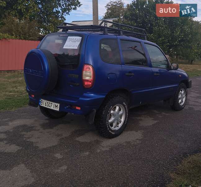 Внедорожник / Кроссовер Chevrolet Niva 2006 в Харькове