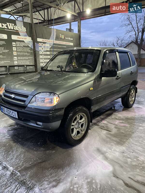 Внедорожник / Кроссовер Chevrolet Niva 2006 в Николаеве
