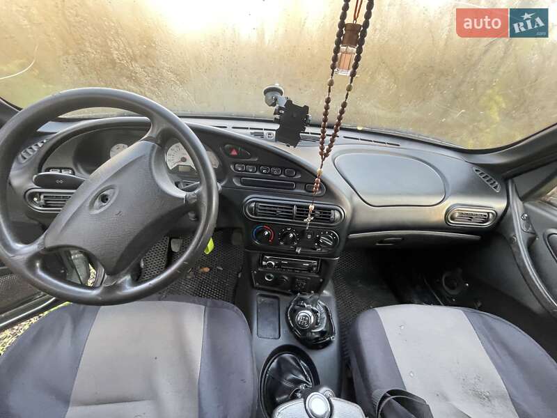 Внедорожник / Кроссовер Chevrolet Niva 2006 в Николаеве