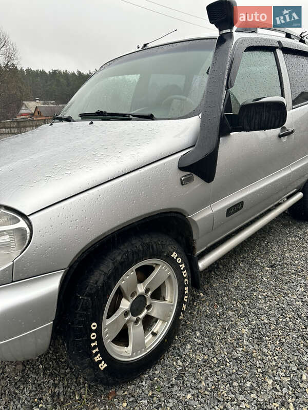 Внедорожник / Кроссовер Chevrolet Niva 2007 в Житомире