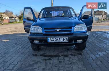 Позашляховик / Кросовер Chevrolet Niva 2005 в Новому Бузі