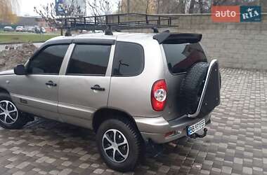Внедорожник / Кроссовер Chevrolet Niva 2007 в Коцюбинском