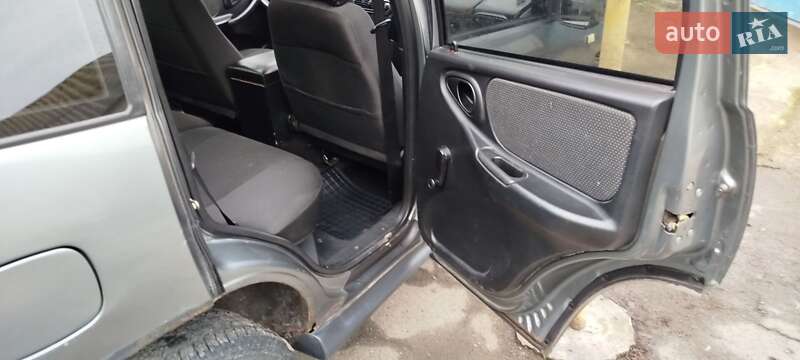 Внедорожник / Кроссовер Chevrolet Niva 2008 в Виннице