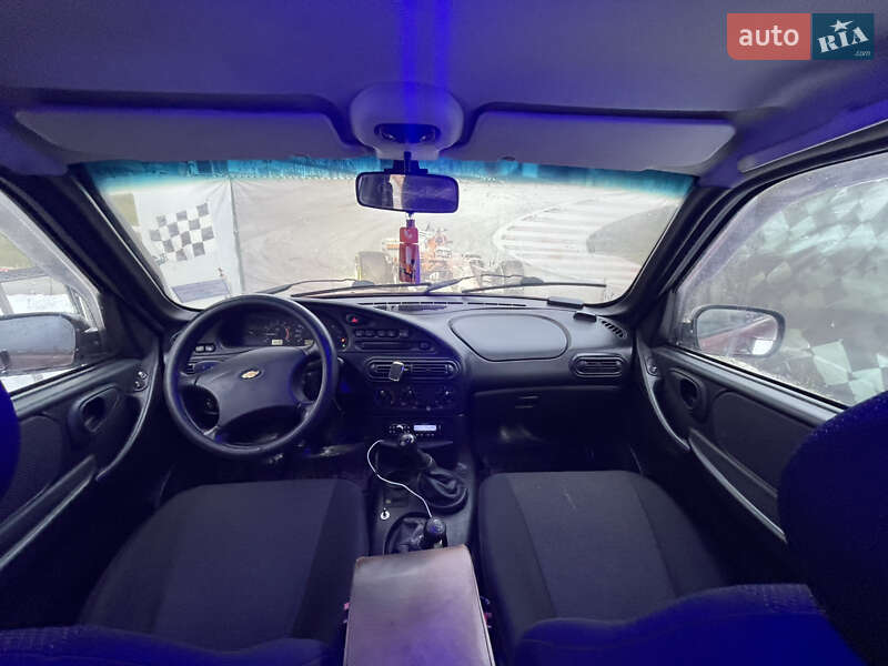 Внедорожник / Кроссовер Chevrolet Niva 2007 в Киеве фото 14 Внедорожник / Кроссовер Chevrolet Niva 2007 в Киеве