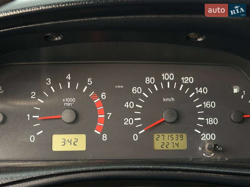 Внедорожник / Кроссовер Chevrolet Niva 2010 в Харькове