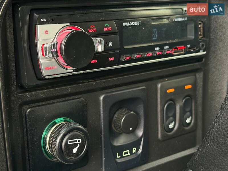 Внедорожник / Кроссовер Chevrolet Niva 2010 в Харькове