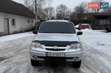 Внедорожник / Кроссовер Chevrolet Niva 2011 в Черновцах