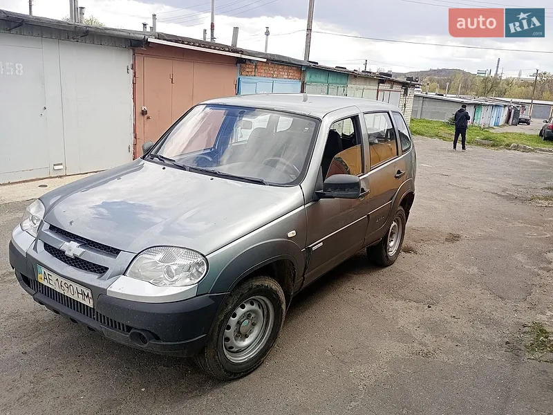 Chevrolet Niva 2013 VIN X9L212300E0495598 фото оголошення 2 з 33