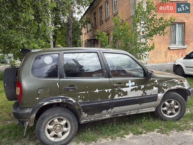 Внедорожник / Кроссовер Chevrolet Niva 2005 в Днепре