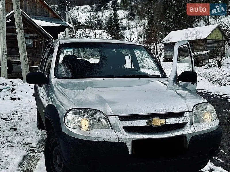 Chevrolet Niva 2011