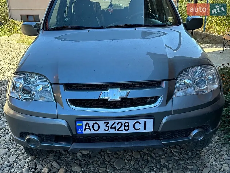 Chevrolet Niva 2010