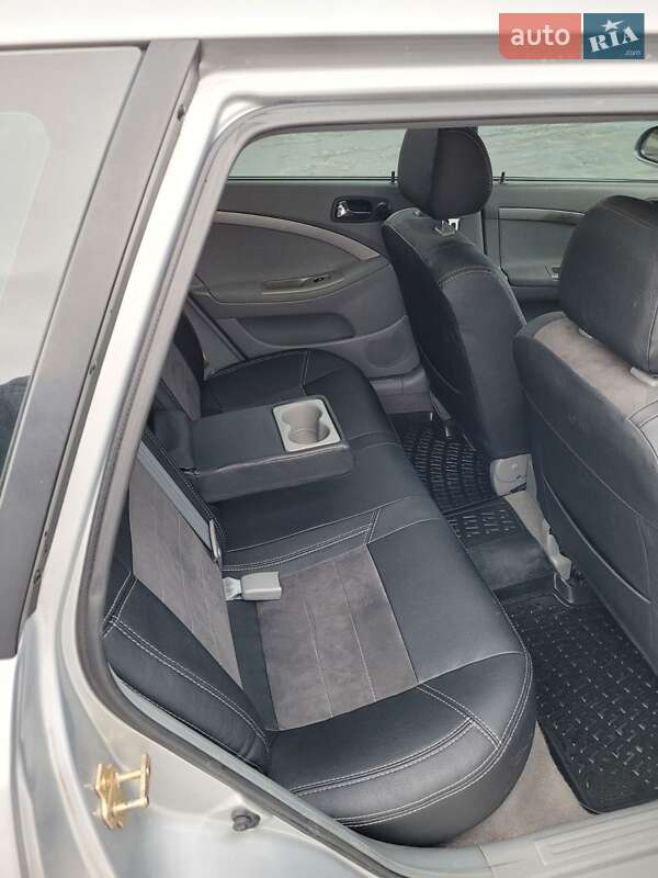 Универсал Chevrolet Nubira 2005 в Обухове