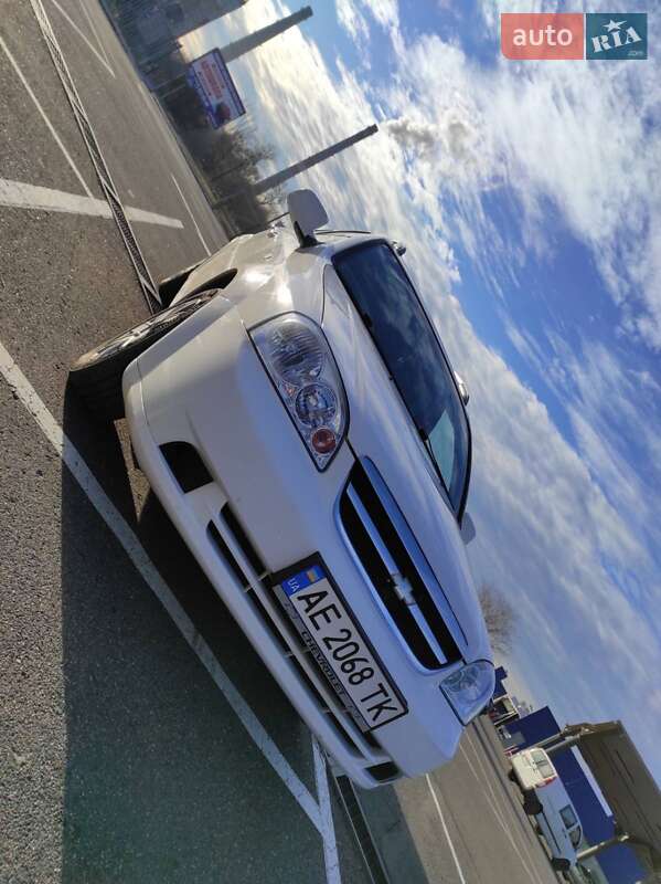 Универсал Chevrolet Nubira 2010 в Кривом Роге