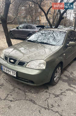 Седан Chevrolet Nubira 2004 в Києві