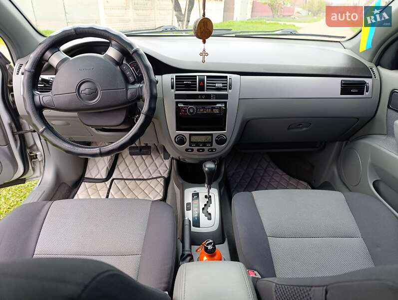 Седан Chevrolet Nubira 2006 в Кривом Роге