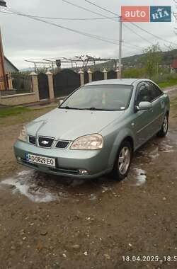 Седан Chevrolet Nubira 2004 в Ужгороде