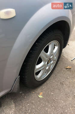 Седан Chevrolet Nubira 2004 в 