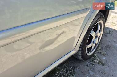 Седан Chevrolet Nubira 2004 в 