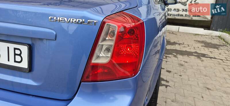 Седан Chevrolet Nubira 2004 в Хмельницком