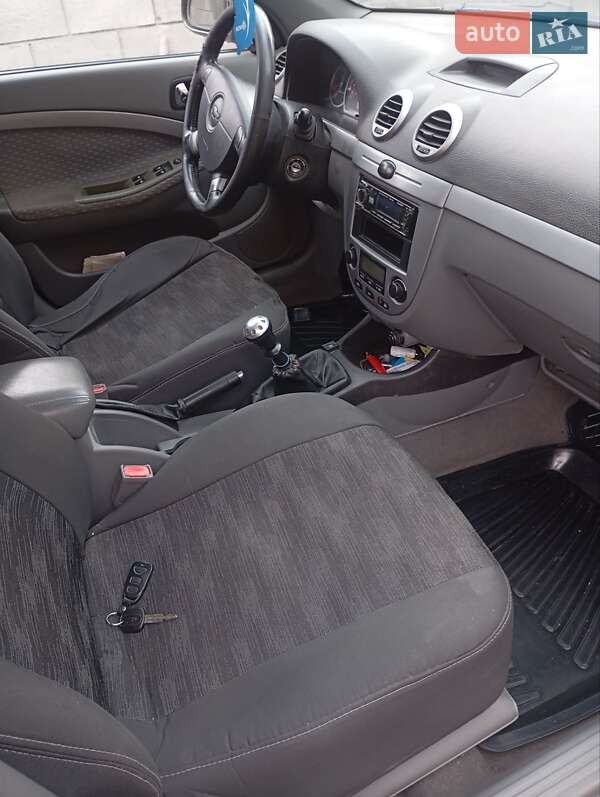 Универсал Chevrolet Nubira 2004 в Волочиске