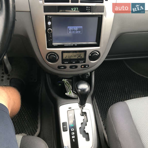 Седан Chevrolet Nubira 2005 в Жидачове