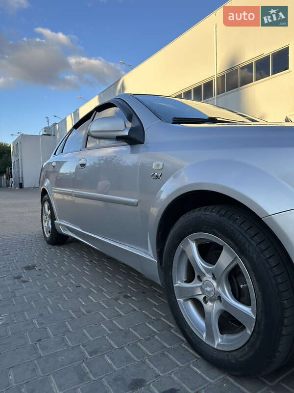 Седан Chevrolet Nubira 2004 в Одесі