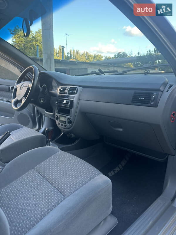 Седан Chevrolet Nubira 2004 в Одесі