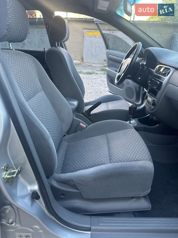 Седан Chevrolet Nubira 2004 в Одесі