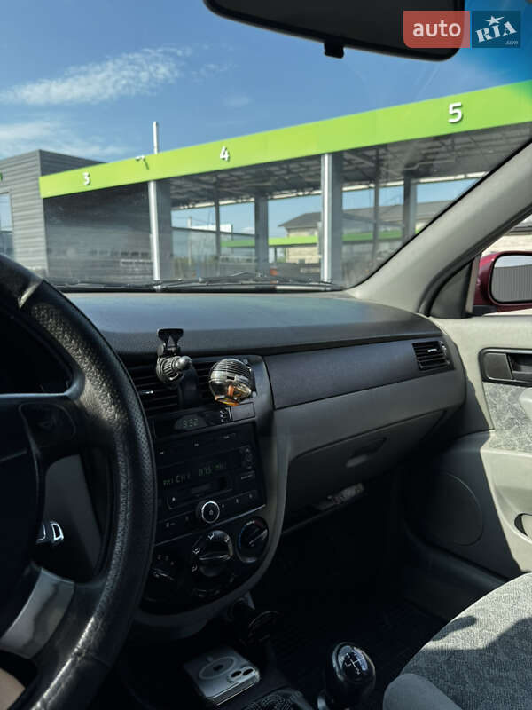 Седан Chevrolet Nubira 2004 в Каменец-Подольском