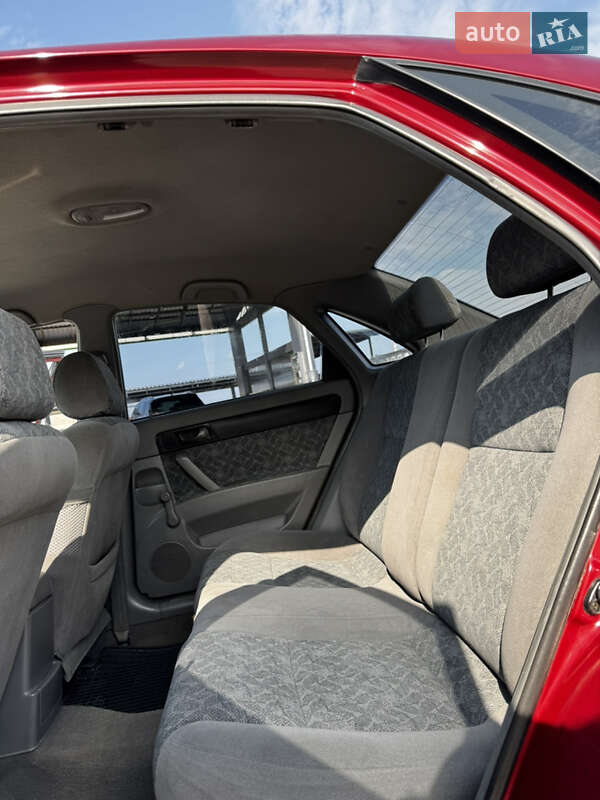 Седан Chevrolet Nubira 2004 в Каменец-Подольском