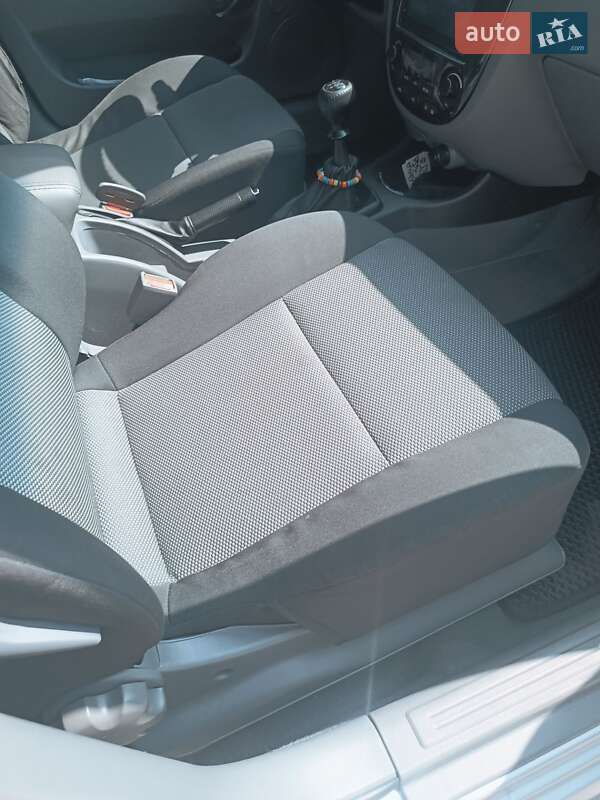 Седан Chevrolet Nubira 2006 в Украинке фото 10 Седан Chevrolet Nubira 2006 в Украинке