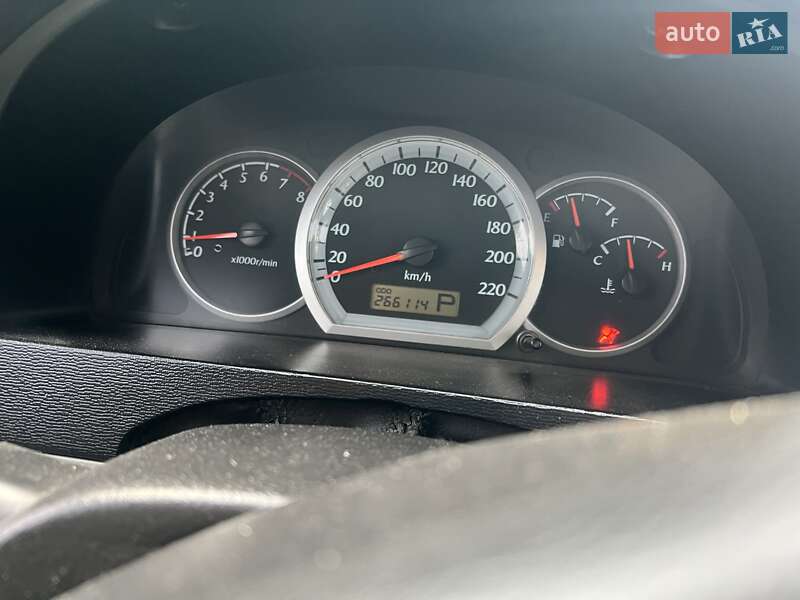 Седан Chevrolet Nubira 2004 в Вольнянске