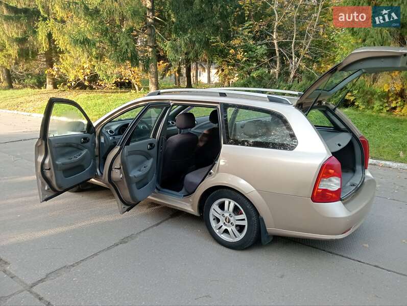 Универсал Chevrolet Nubira 2007 в Остроге