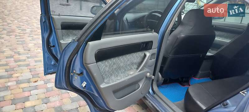 Седан Chevrolet Nubira 2004 в Лубнах